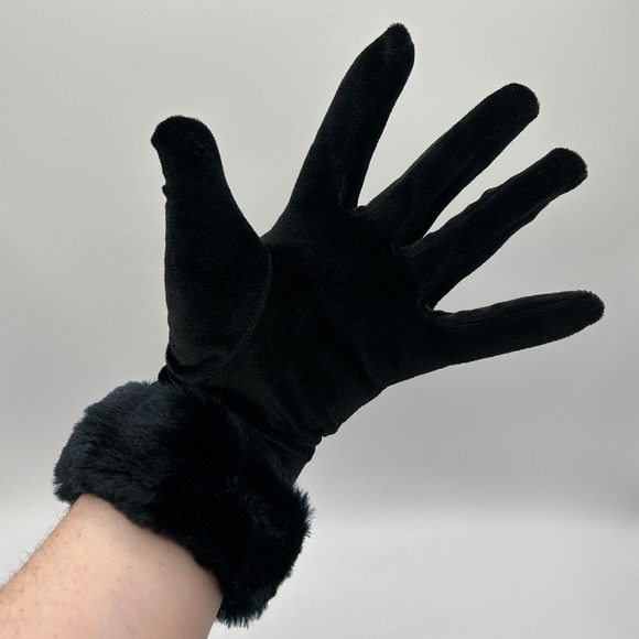 VTG Liz Claiborne Women Black Velvet Gloves Faux Fur Cuff Elegant Party Occasion - Picture 8 of 8